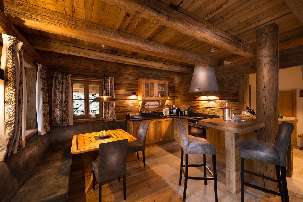 Chaletdorf Auszeit Huttschlag Bilik gambar